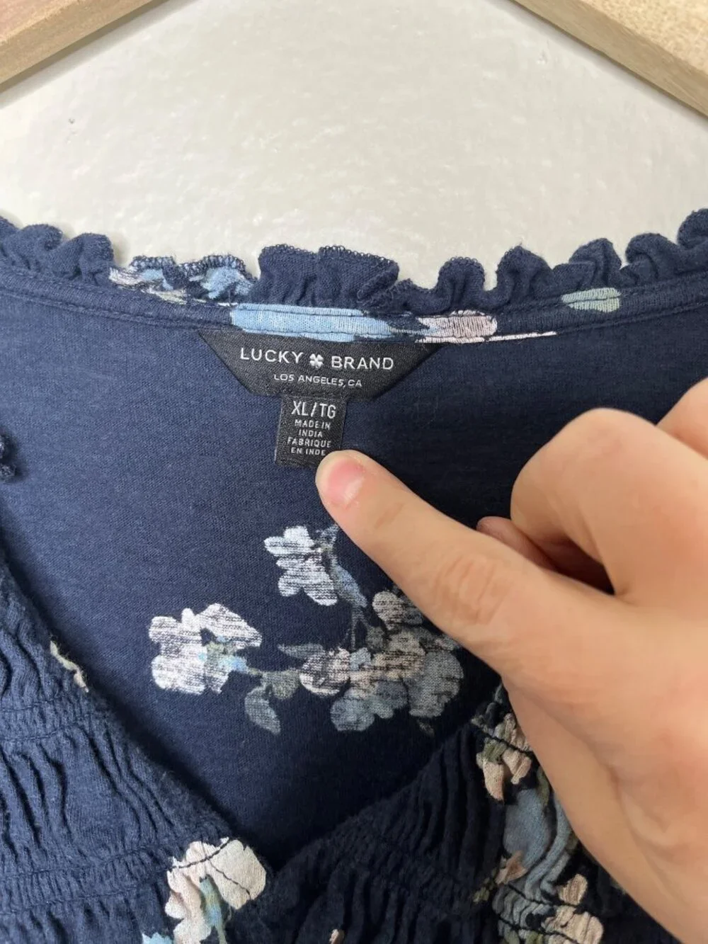 Lucky Brand Womens Navy Blue Floral Flutter Sleeve Top XL